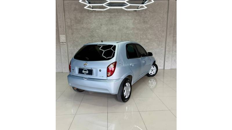 CHEVROLET - CELTA - 2011/2011 - Prata - R$ 27.900,00