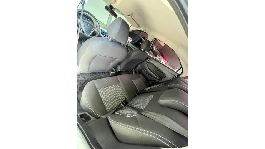 FORD - KA - 2019/2019 - Branca - R$ 51.900,00
