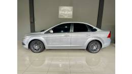 FORD - FOCUS - 2013/2013 - Prata - R$ 39.900,00
