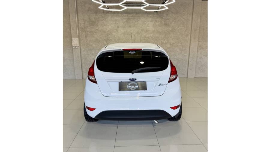 FORD - FIESTA - 2015/2015 - Branca - R$ 45.900,00