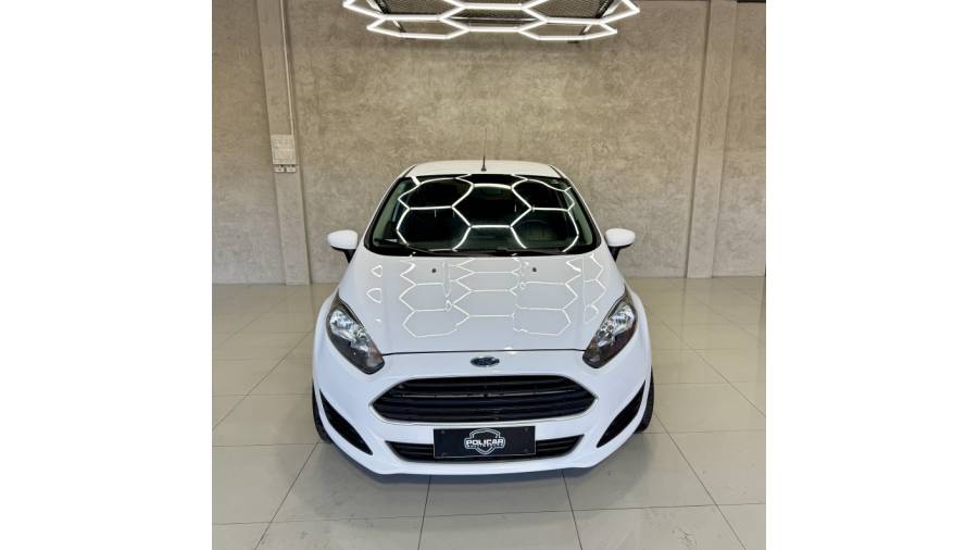 FORD - FIESTA - 2015/2015 - Branca - R$ 45.900,00