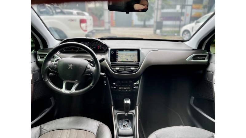 PEUGEOT - 2008 - 2016/2017 - Branca - R$ 59.000,00