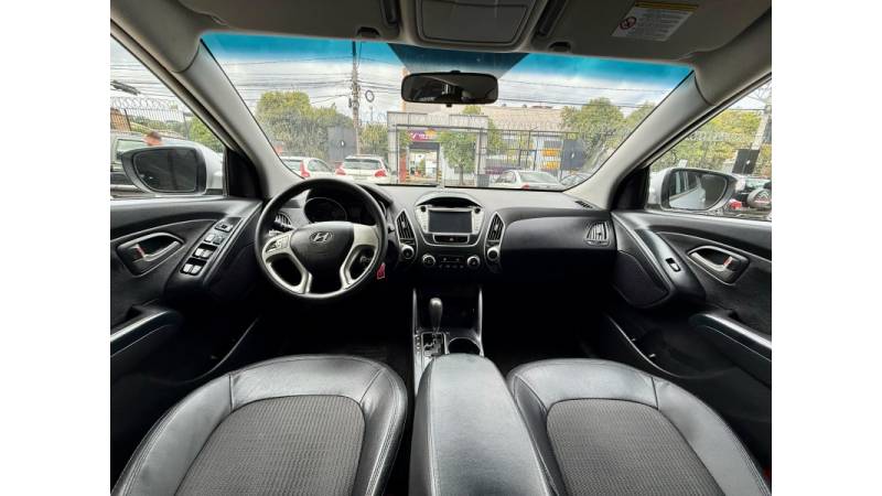 HYUNDAI - IX35 - 2011/2012 - Prata - R$ 63.900,00