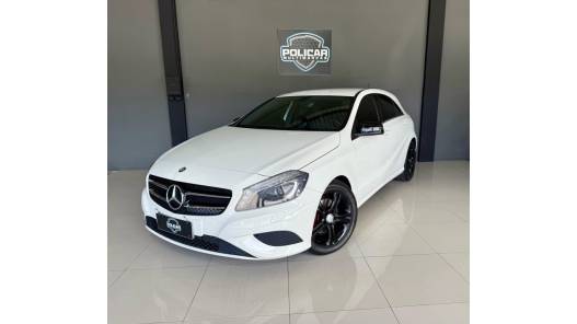 MERCEDES-BENZ - A 200 - 2013/2014 - Branca - R$ 94.900,00