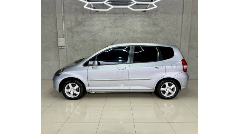 HONDA - FIT - 2006/2006 - Prata - R$ 33.900,00