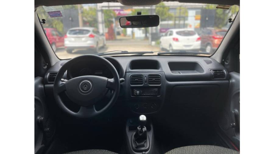 RENAULT - CLIO - 2014/2014 - Vermelha - R$ 27.900,00