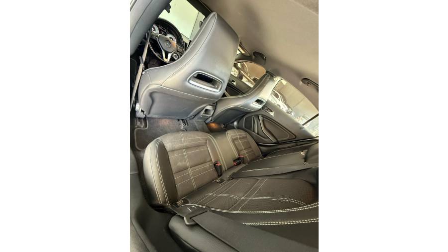 MERCEDES-BENZ - A 200 - 2013/2014 - Branca - R$ 94.900,00