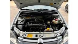 CHEVROLET - CELTA - 2011/2011 - Prata - R$ 27.900,00