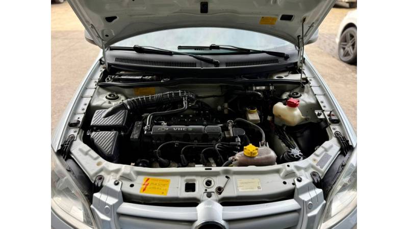 CHEVROLET - CELTA - 2011/2011 - Prata - R$ 27.900,00