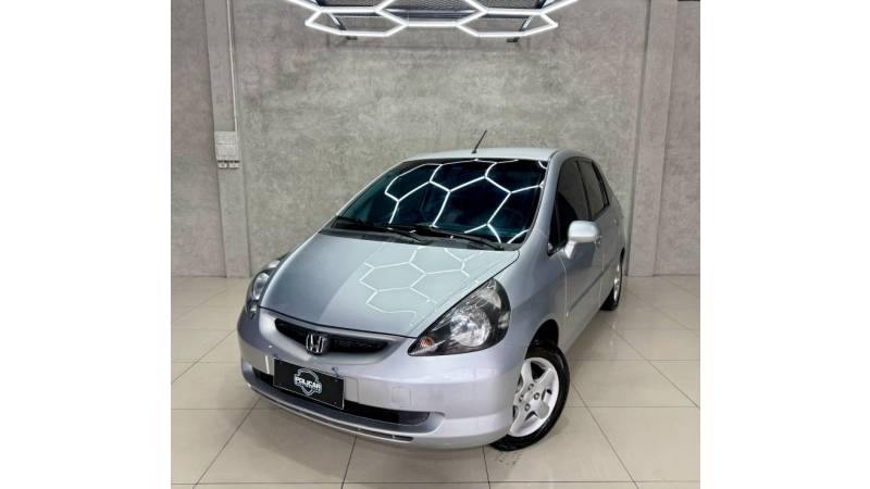 HONDA - FIT - 2006/2006 - Prata - R$ 33.900,00