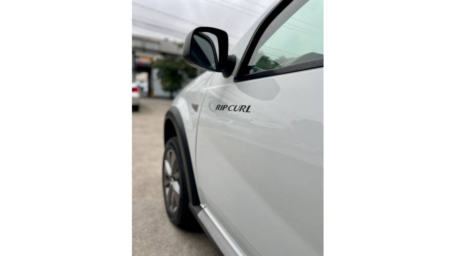 RENAULT - SANDERO - 2013/2013 - Branca - R$ 39.900,00