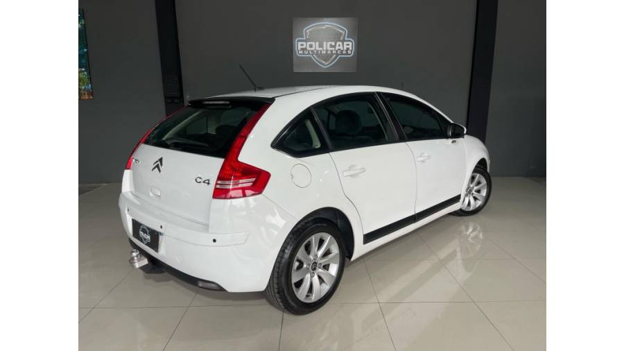 CITROËN - C4 - 2012/2013 - Dourada - R$ 34.900,00