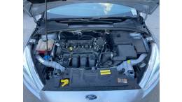 FORD - FOCUS - 2016/2016 - Prata - R$ 63.900,00