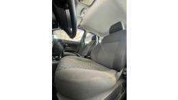 FORD - FIESTA - 2004/2005 - Prata - R$ 24.900,00