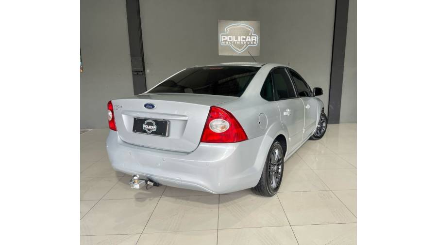 FORD - FOCUS - 2013/2013 - Prata - R$ 39.900,00