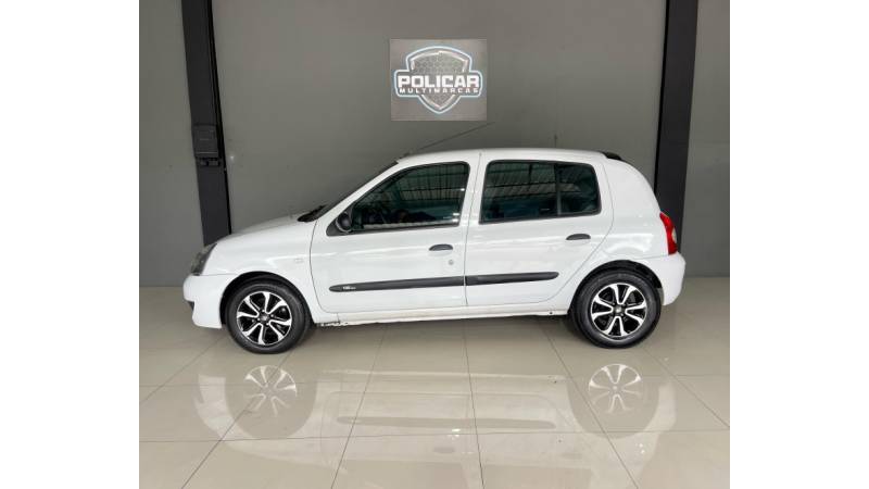 RENAULT - CLIO - 2010/2011 - Branca - R$ 24.900,00