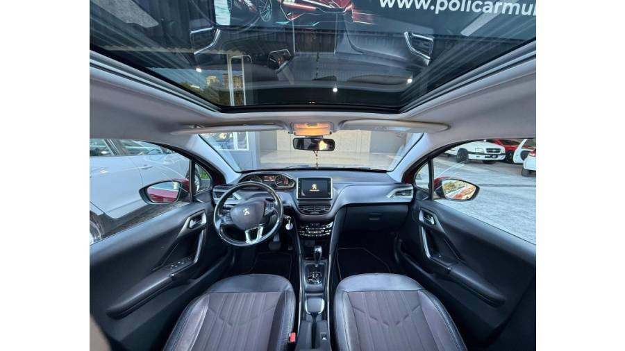 PEUGEOT - 2008 - 2018/2018 - Vermelha - R$ 64.900,00