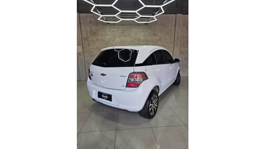 CHEVROLET - AGILE - 2010/2010 - Branca - R$ 32.900,00