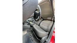 RENAULT - CLIO - 2014/2014 - Vermelha - R$ 27.900,00