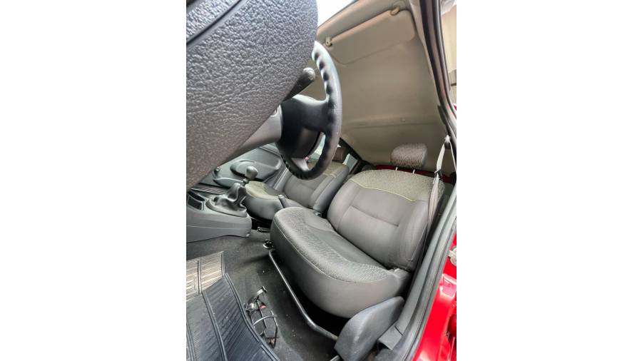 RENAULT - CLIO - 2014/2014 - Vermelha - R$ 27.900,00