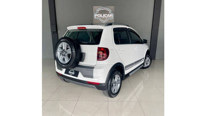 VOLKSWAGEN - CROSSFOX - 2012/2012 - Branca - R$ 43.900,00