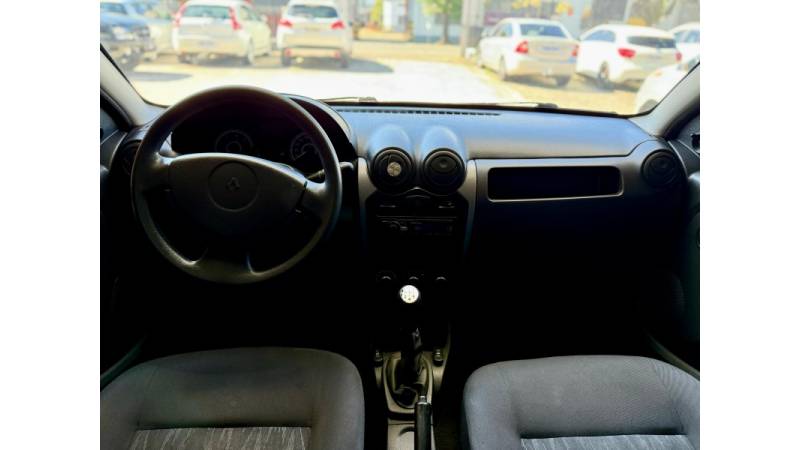 RENAULT - SANDERO - 2012/2013 - Preta - R$ 27.900,00