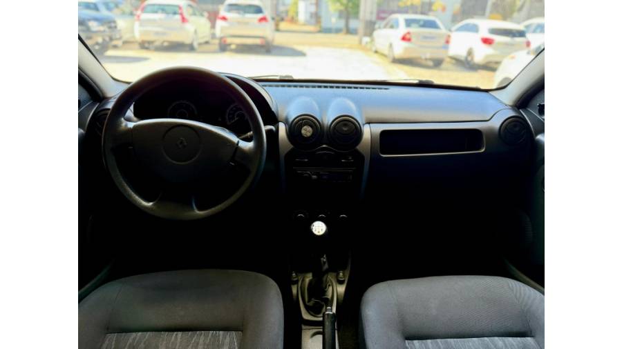 RENAULT - SANDERO - 2012/2013 - Preta - R$ 27.900,00
