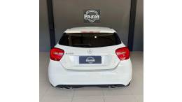 MERCEDES-BENZ - A 200 - 2013/2014 - Branca - R$ 94.900,00