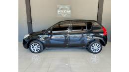 RENAULT - SANDERO - 2012/2013 - Preta - R$ 27.900,00