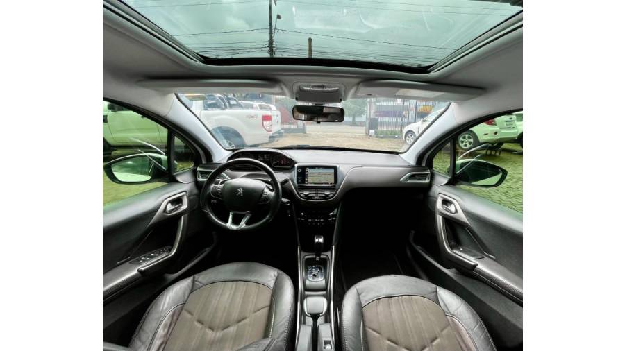 PEUGEOT - 2008 - 2016/2017 - Branca - R$ 59.000,00
