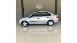 FORD - FIESTA - 2004/2005 - Prata - R$ 24.900,00