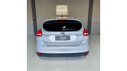 FORD - FOCUS - 2016/2016 - Prata - R$ 63.900,00