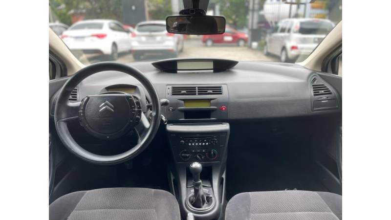 CITROËN - C4 - 2012/2013 - Dourada - R$ 34.900,00