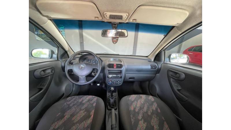 CHEVROLET - CORSA - 2005/2005 - Bege - R$ 23.900,00