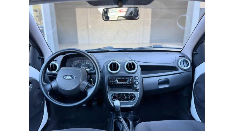 FORD - KA - 2010/2010 - Branca - R$ 22.900,00