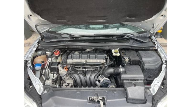 CITROËN - C4 - 2009/2010 - Prata - R$ 29.900,00