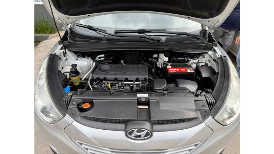 HYUNDAI - IX35 - 2011/2012 - Prata - R$ 63.900,00
