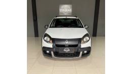 RENAULT - SANDERO - 2013/2013 - Branca - R$ 39.900,00