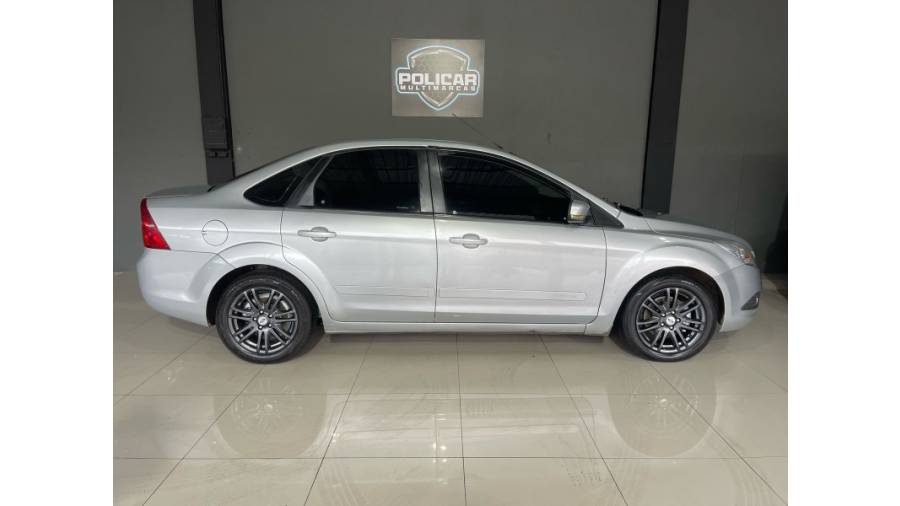 FORD - FOCUS - 2013/2013 - Prata - R$ 39.900,00