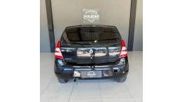 RENAULT - SANDERO - 2012/2013 - Preta - R$ 27.900,00