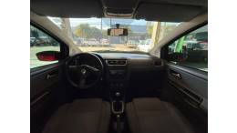 VOLKSWAGEN - FOX - 2011/2011 - Vermelha - R$ 29.900,00