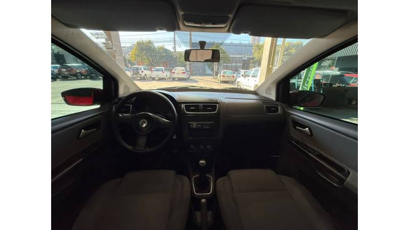 VOLKSWAGEN - FOX - 2011/2011 - Vermelha - R$ 29.900,00