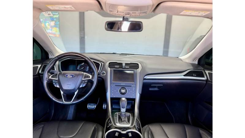 FORD - FUSION - 2014/2014 - Prata - R$ 73.800,00