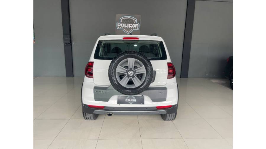 VOLKSWAGEN - CROSSFOX - 2012/2012 - Branca - R$ 43.900,00
