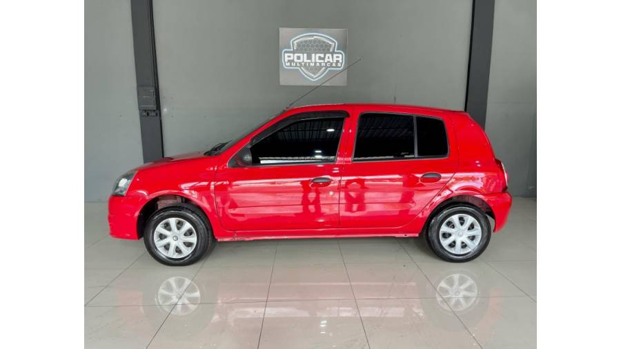 RENAULT - CLIO - 2014/2014 - Vermelha - R$ 27.900,00