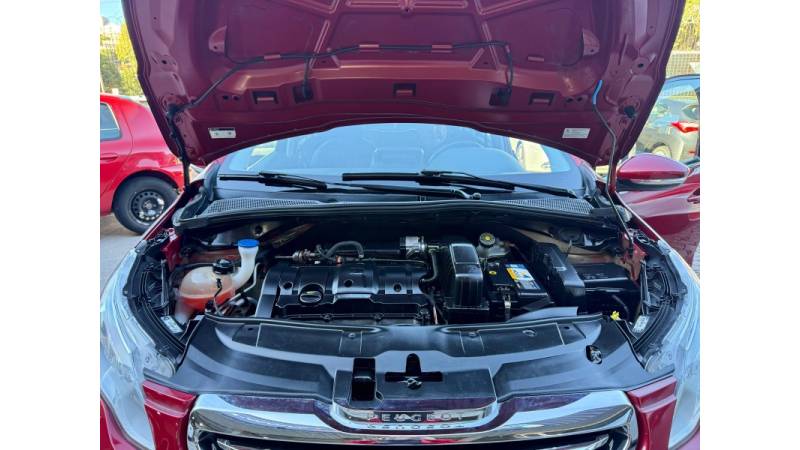 PEUGEOT - 2008 - 2018/2018 - Vermelha - R$ 64.900,00