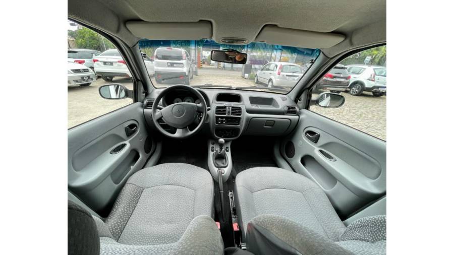 RENAULT - CLIO - 2010/2011 - Branca - R$ 24.900,00