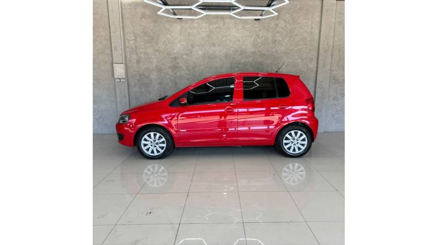 VOLKSWAGEN - FOX - 2011/2011 - Vermelha - R$ 29.900,00