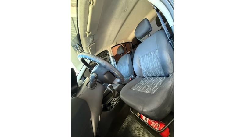 RENAULT - SANDERO - 2012/2013 - Preta - R$ 27.900,00