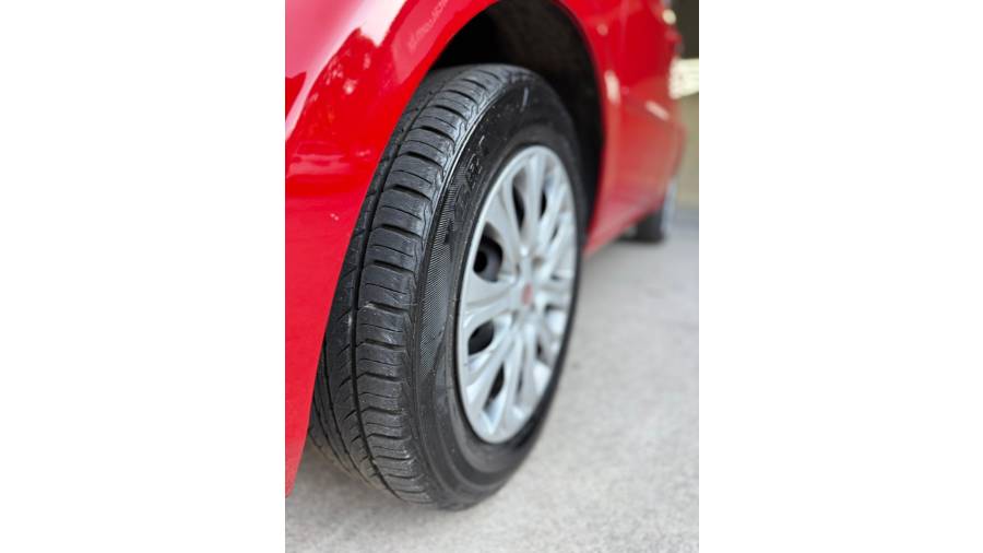 FIAT - IDEA - 2014/2014 - Vermelha - R$ 39.900,00